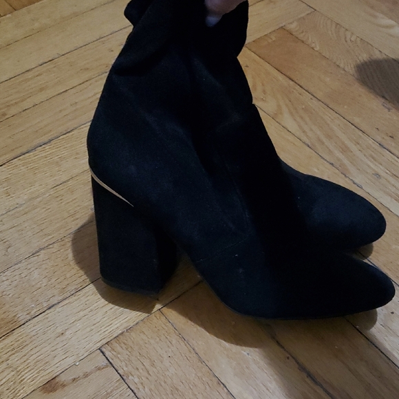Steve Madden Shoes - Steve Madden Black Heeled Boots with Gold Accent
